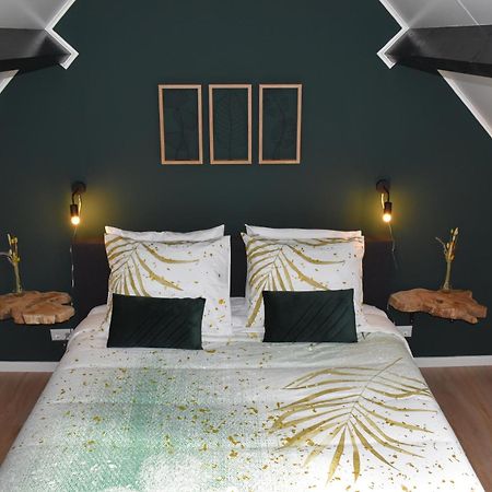 B&B Ouddorps Huisje ภายนอก รูปภาพ
